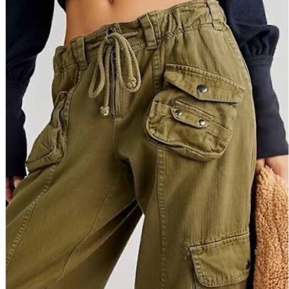 We The Free Tahiti Pull-On Cargo Pants Dried Herb Green Utility Pockets Large